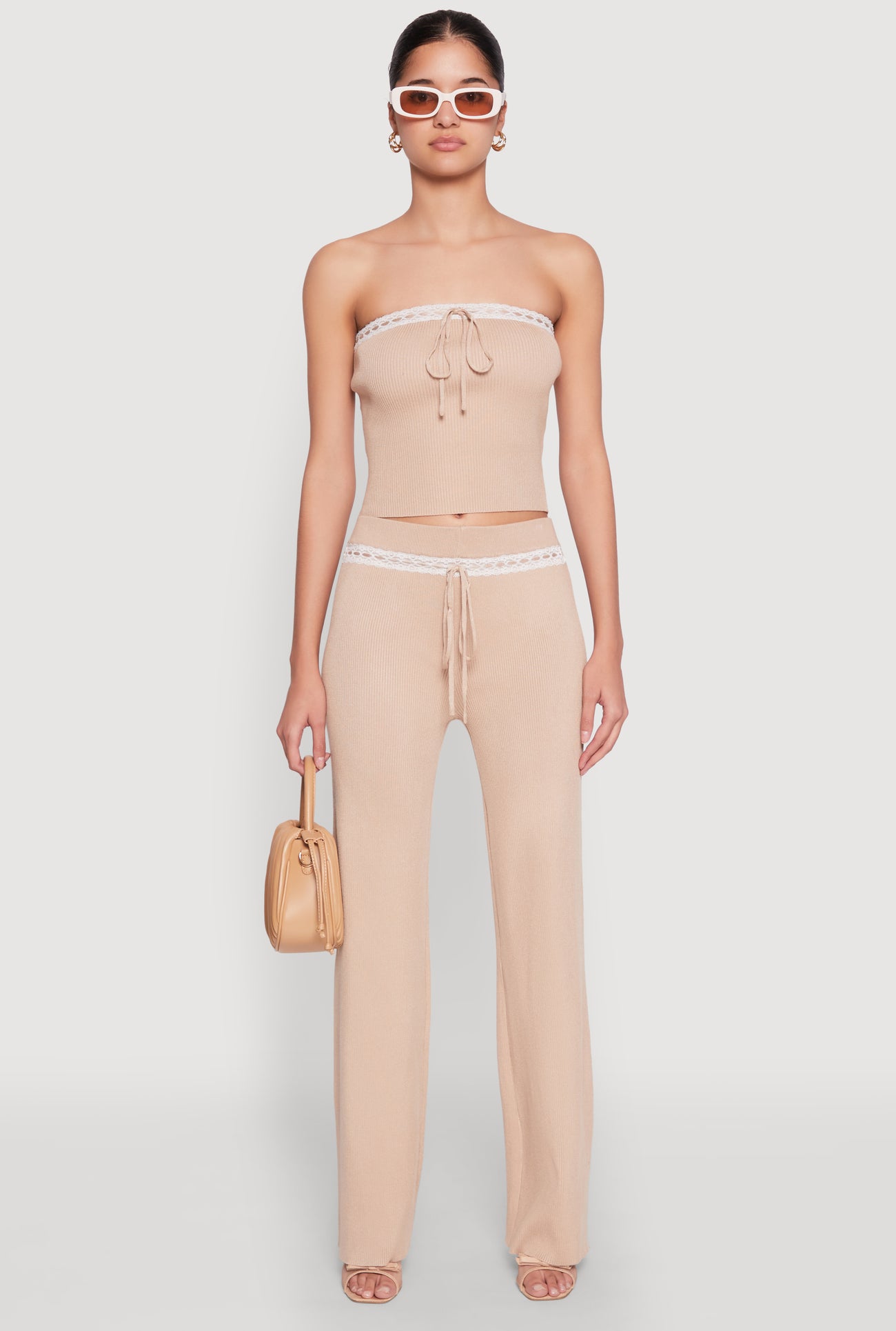 1413077136333016_002