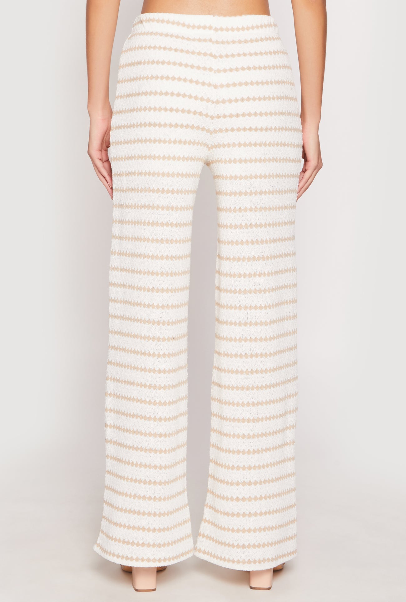 1413077137870325_003