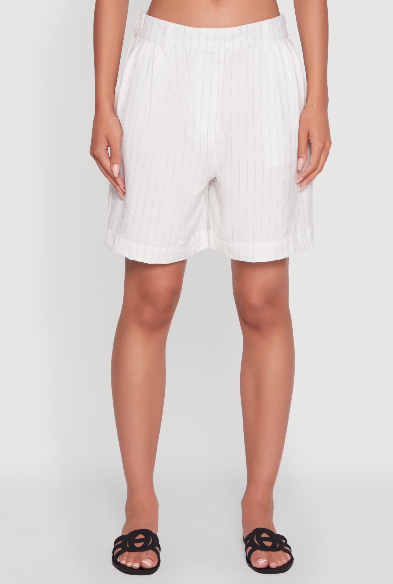 1413077211701010_003