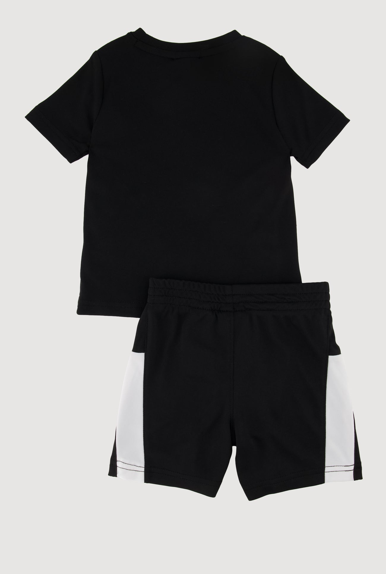 1552075231056001_002