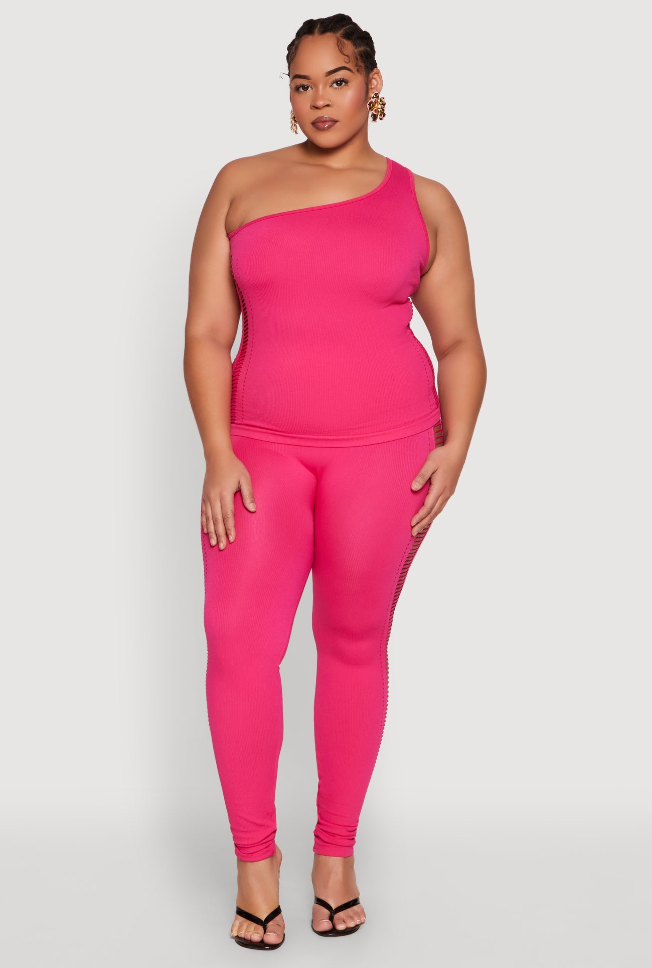 1850001442611068_003