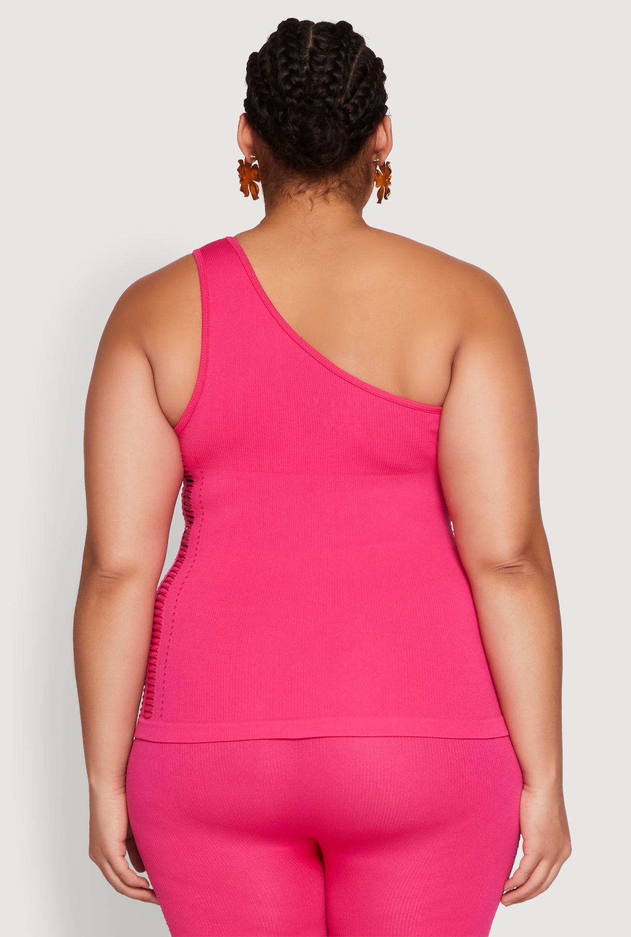 1850001442611068_006