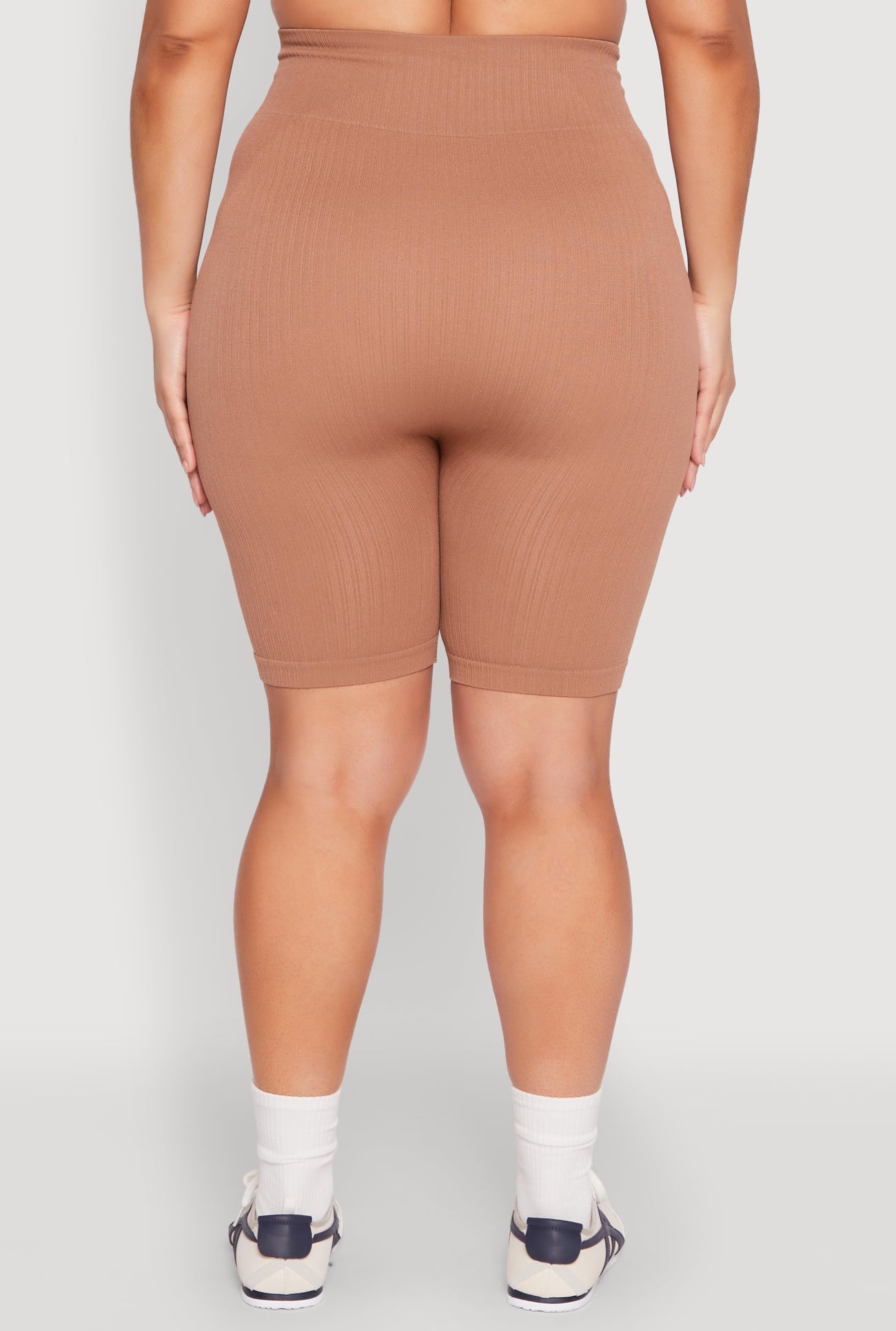 1850001443613325_005