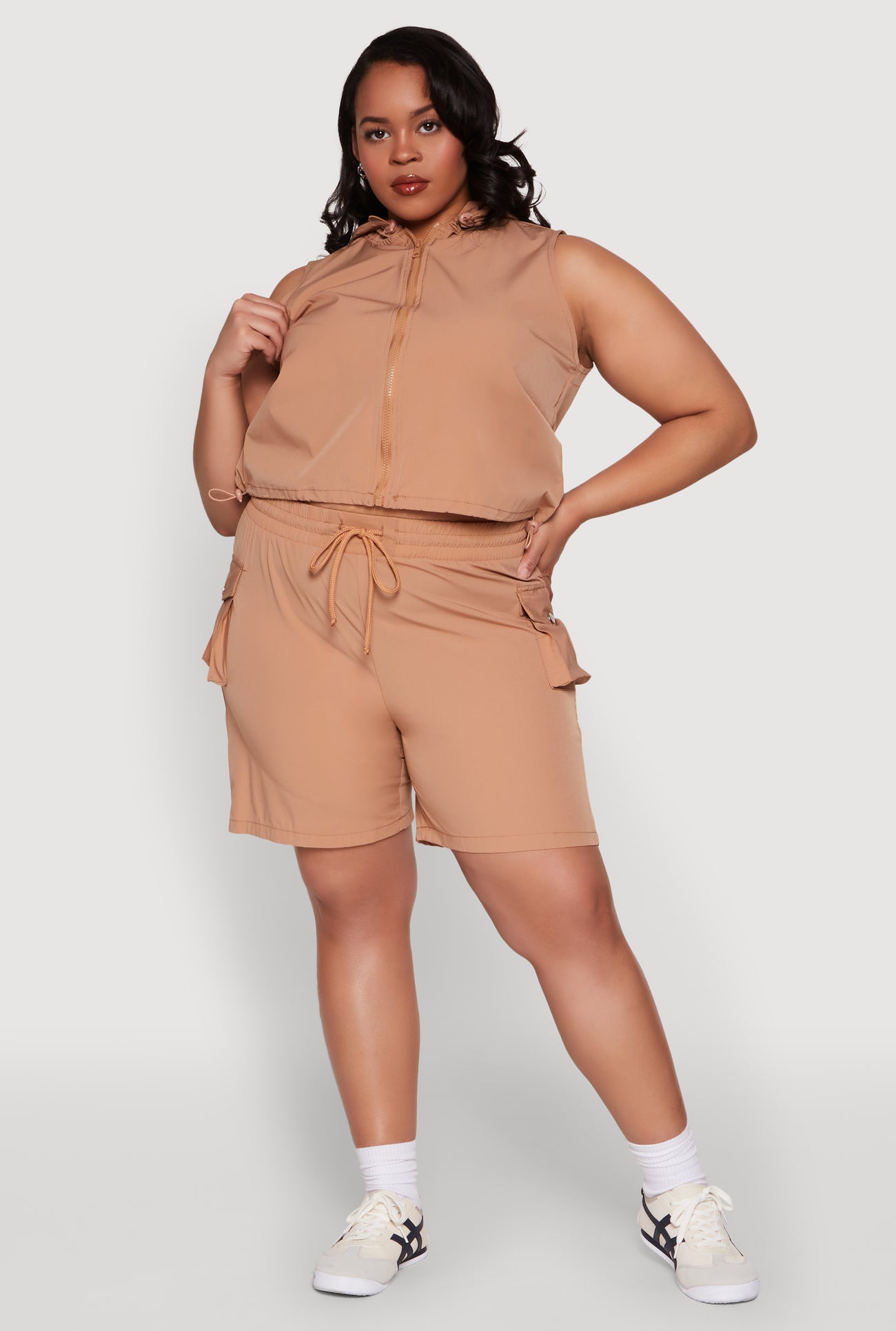 1850038348815025_002