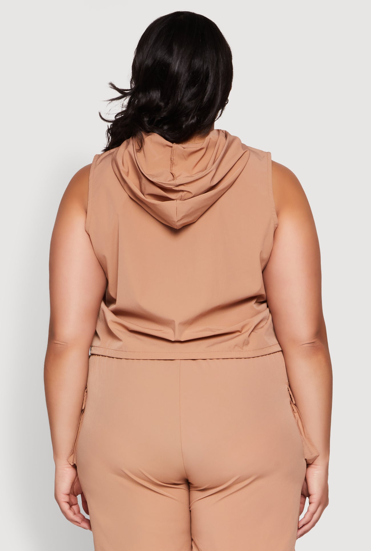 1850038348815025_006