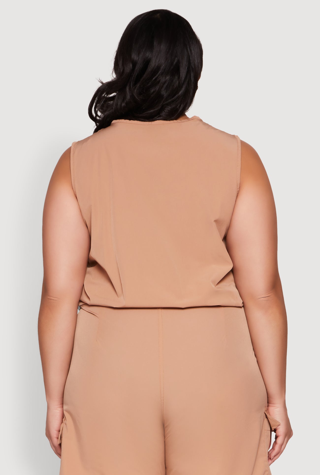 1850038348816025_006