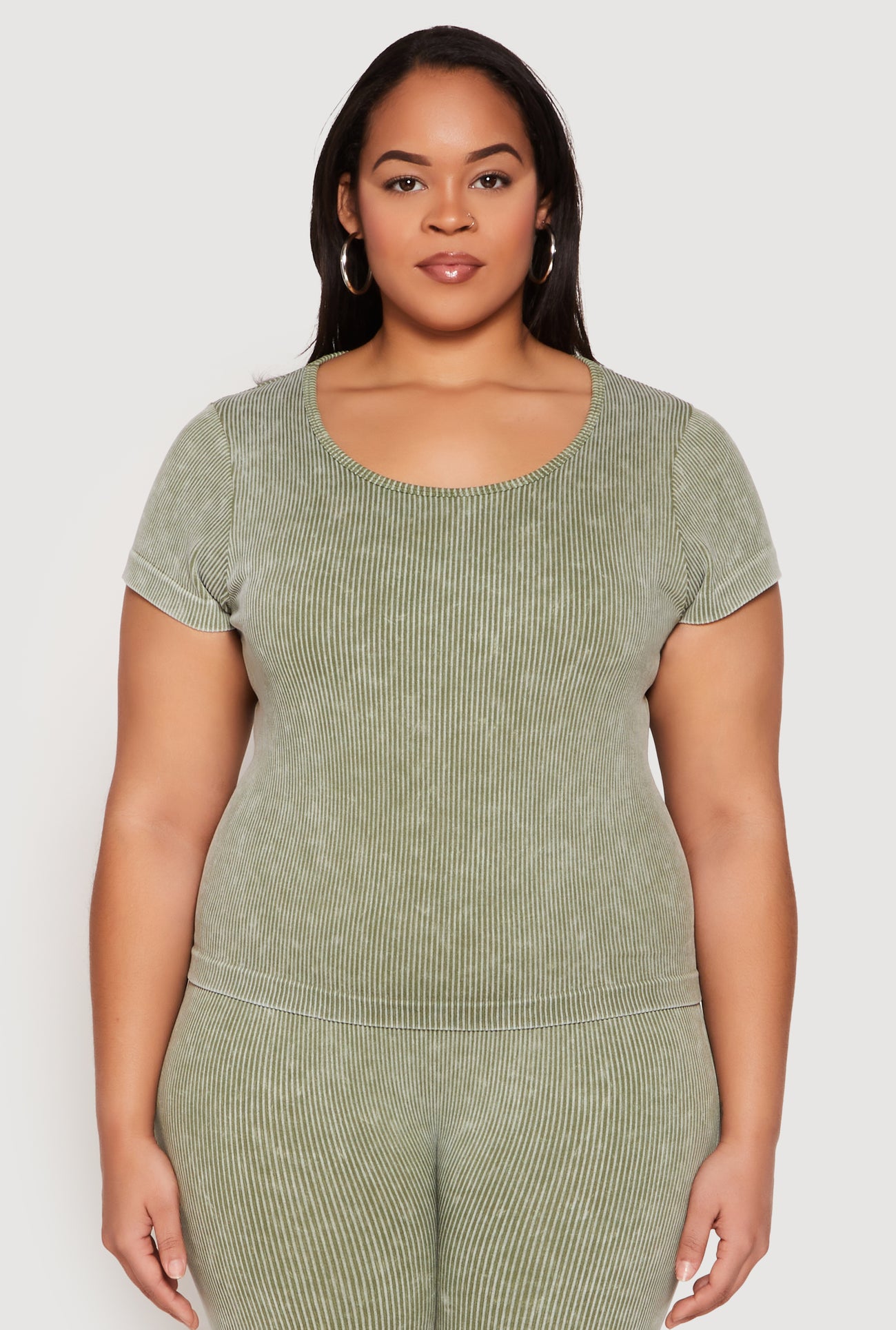 1850060589944032_001