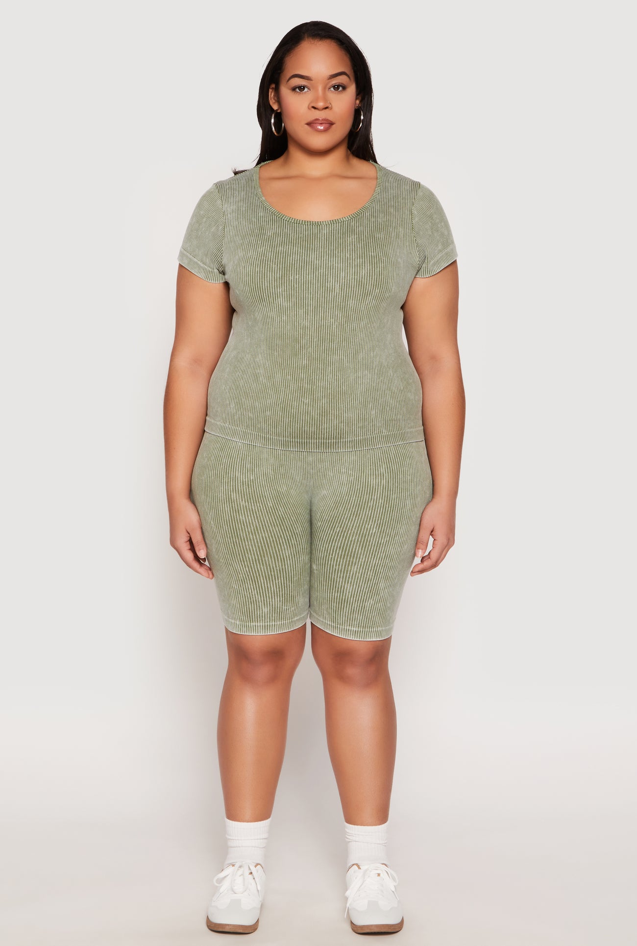 1850060589944032_002