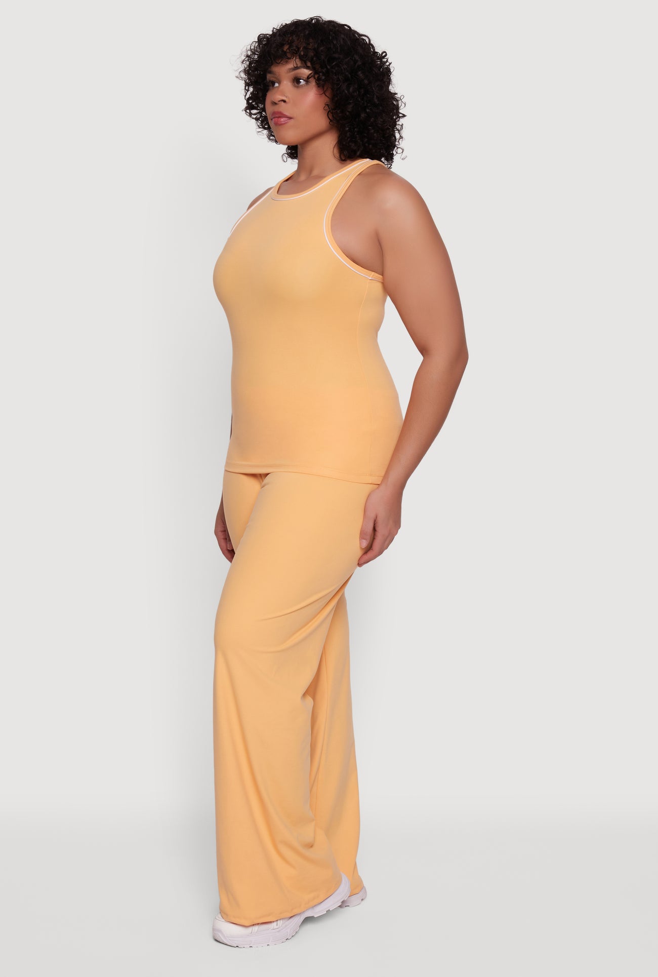 1850062702081080_002