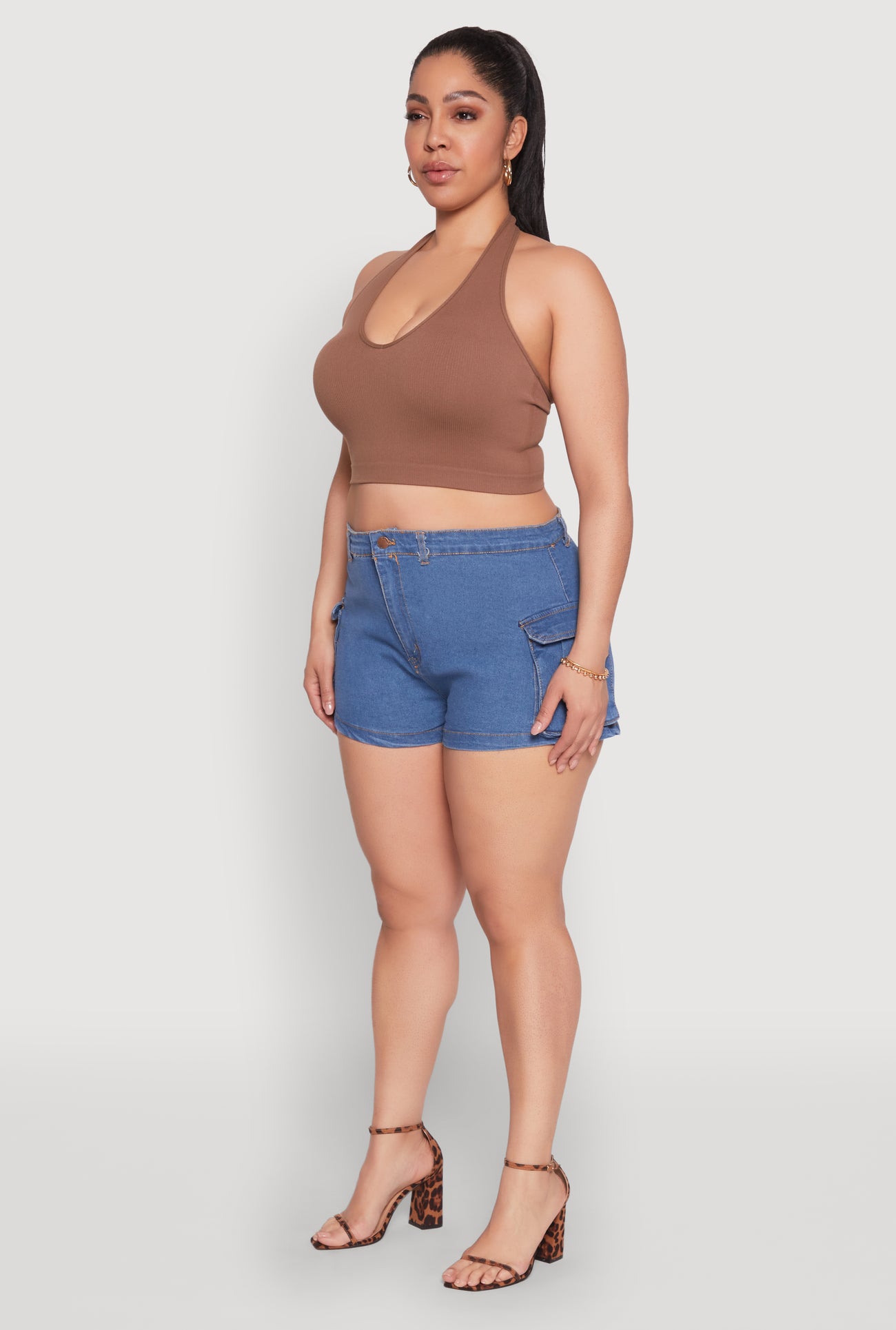 1871064727808404_003