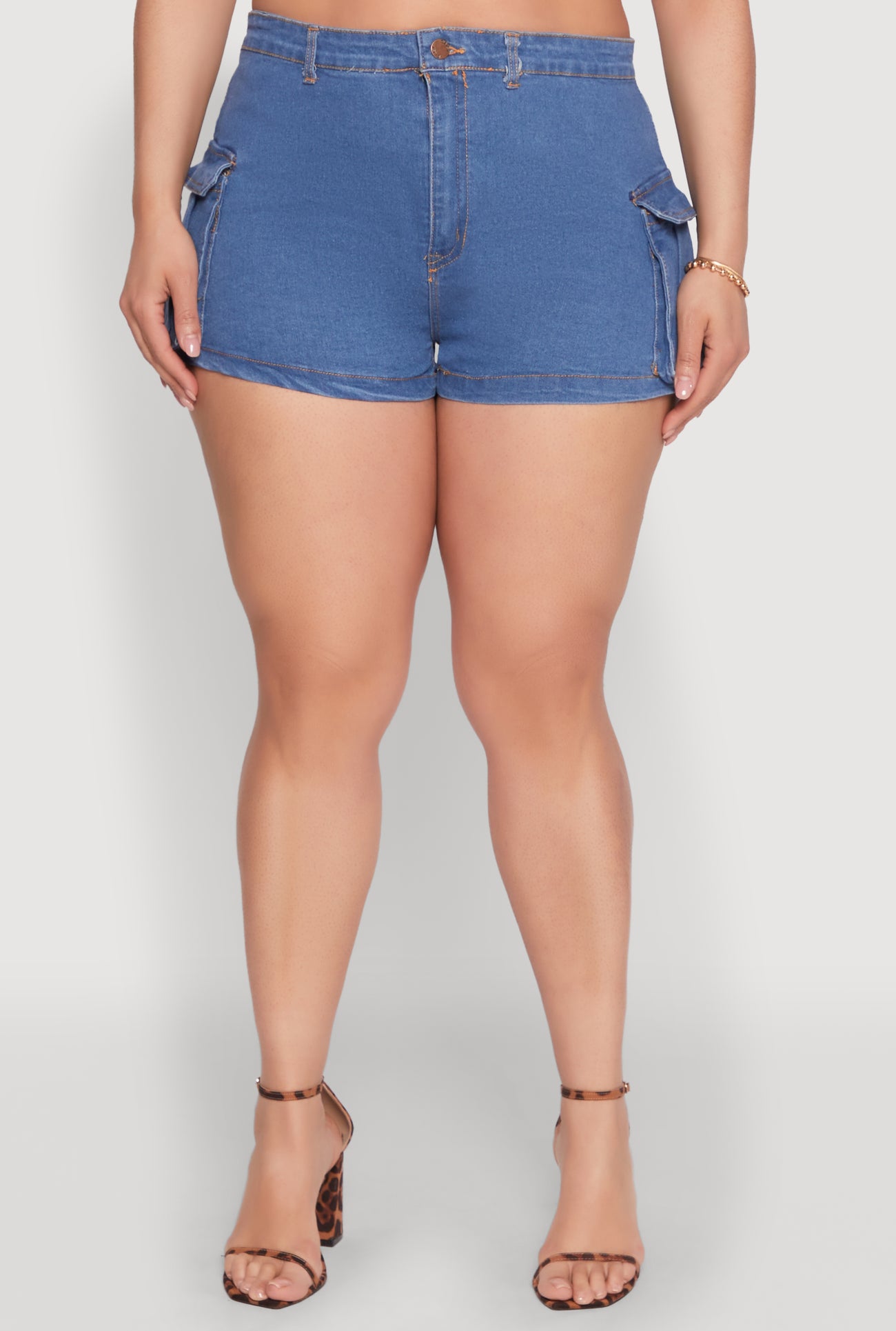 1871064727808404_005