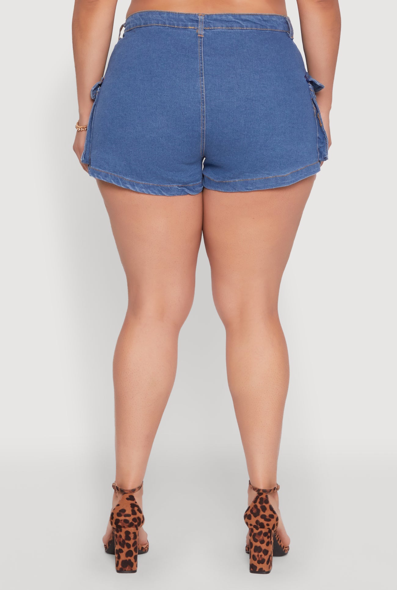 1871064727808404_006