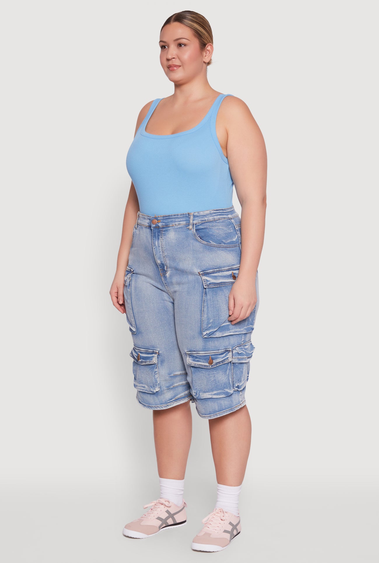 1872064721391404_003