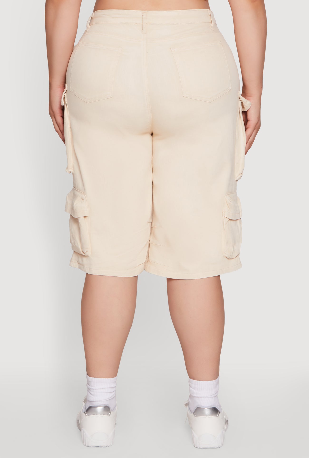 1872064722413325_006