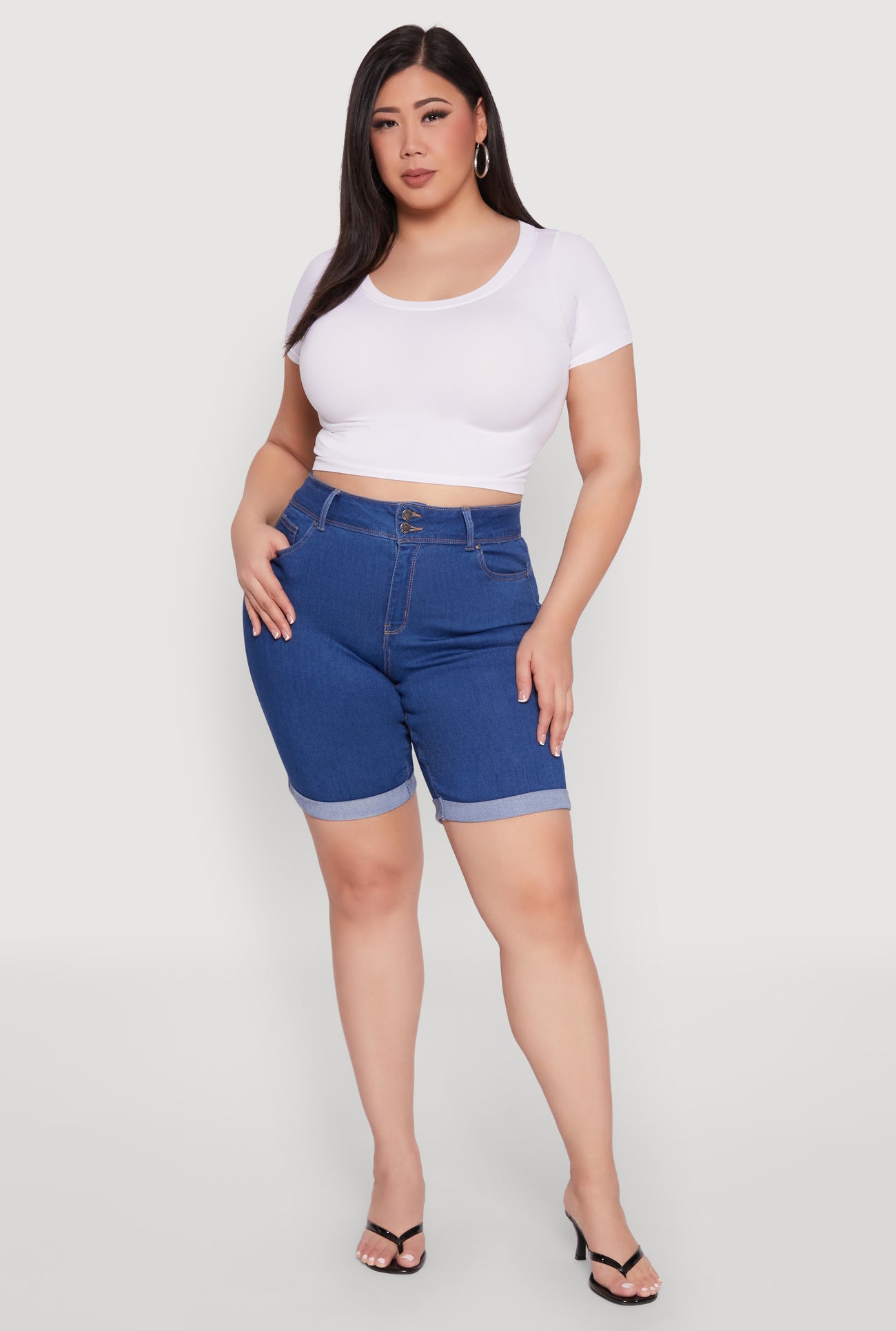 1872071619015404_001