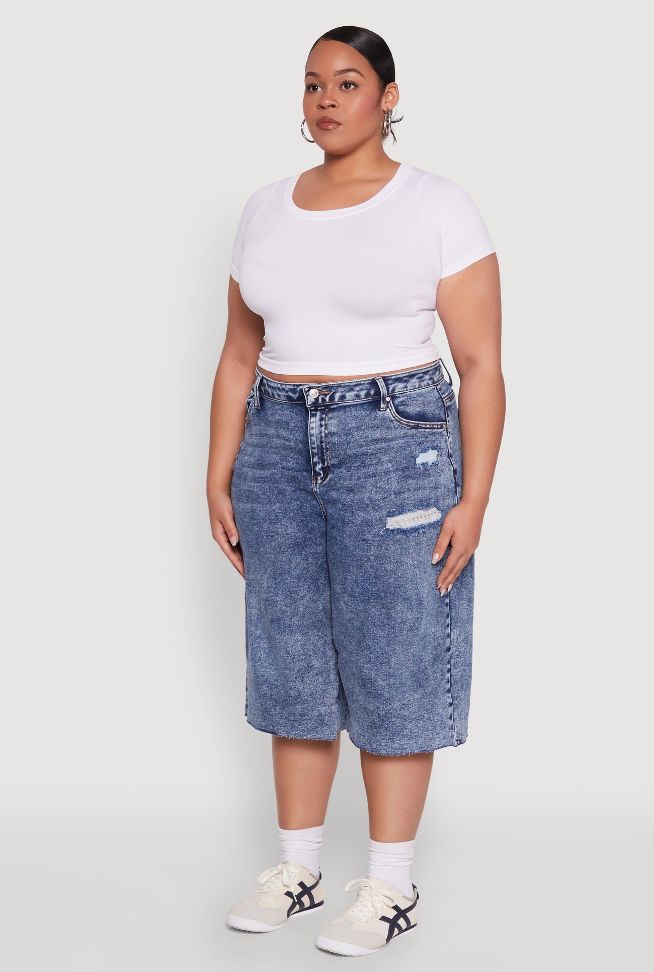 1872071619030408_003