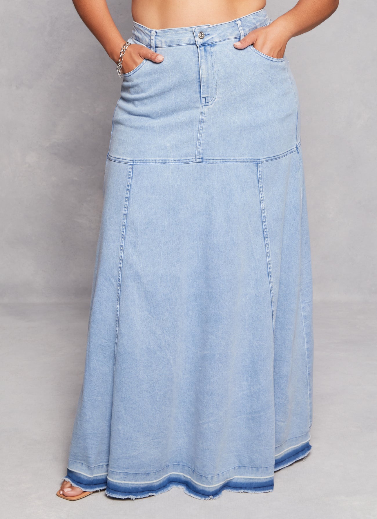 1875056578060402_002