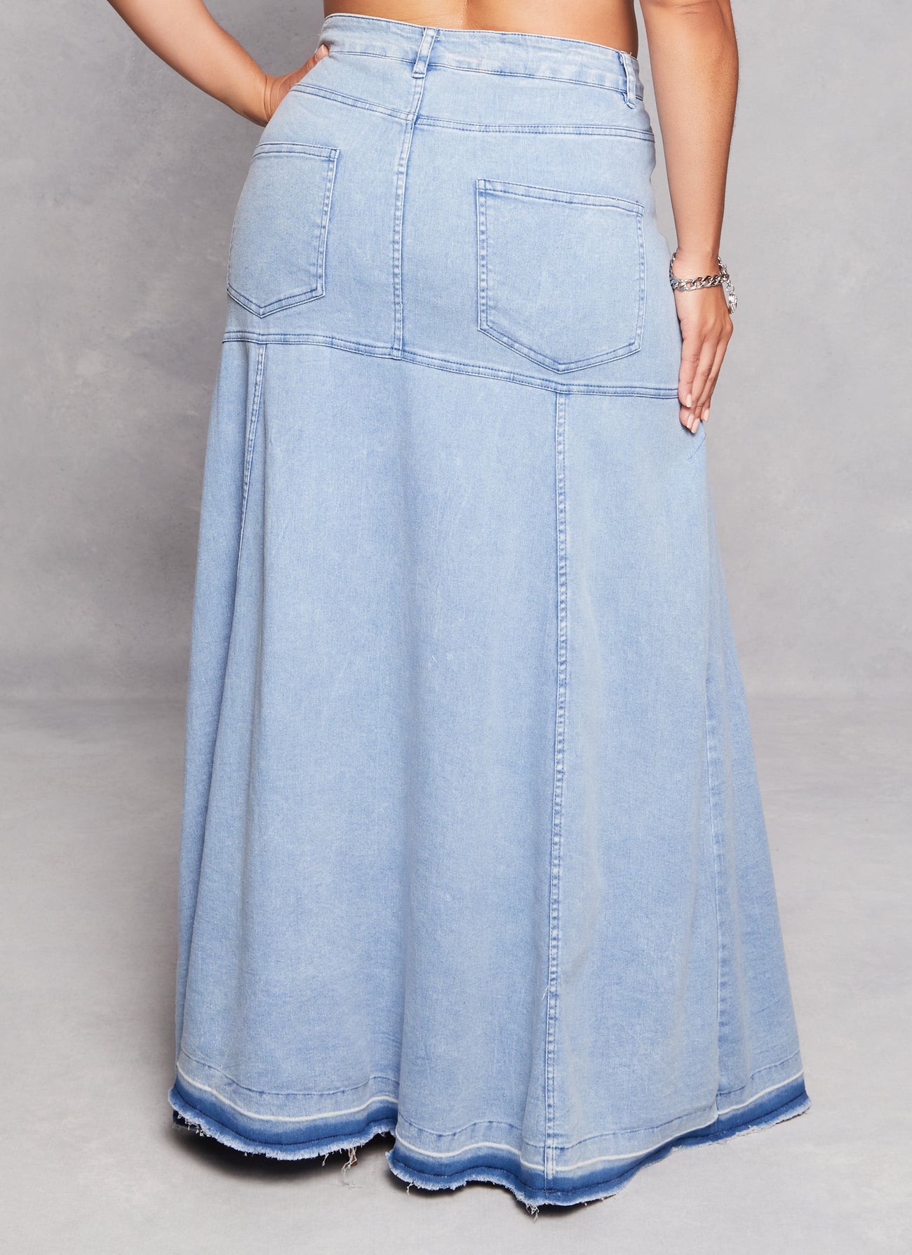 1875056578060402_003