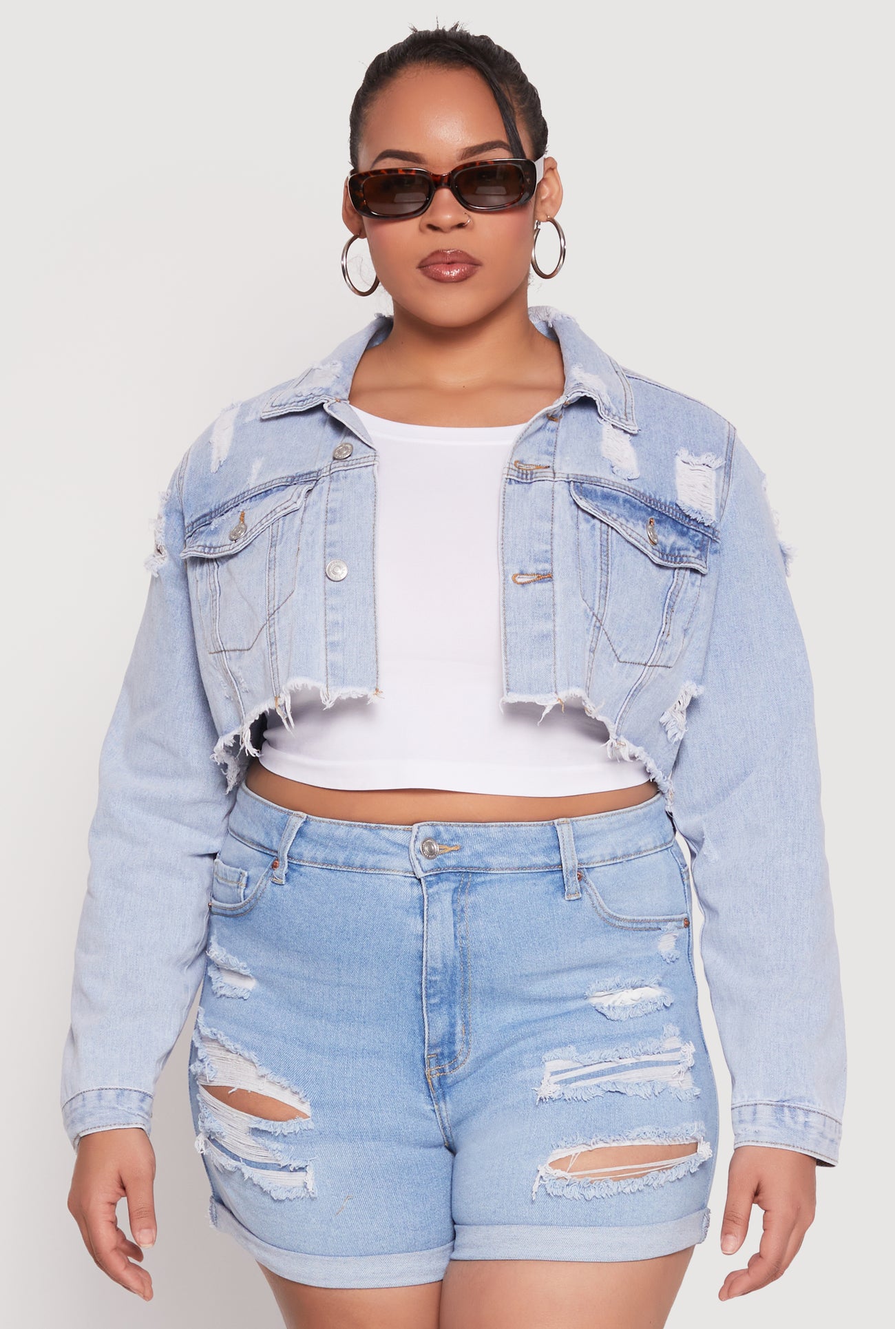 1876077130189402_002