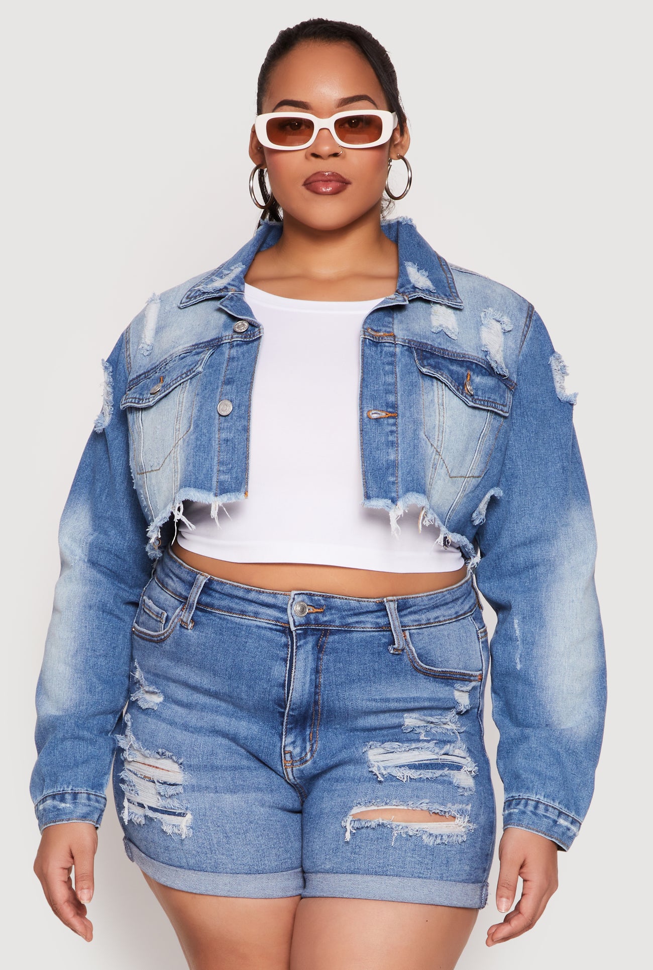 1876077130189404_002