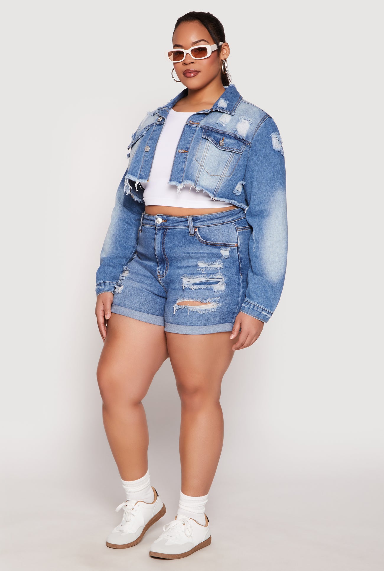 1876077130189404_003