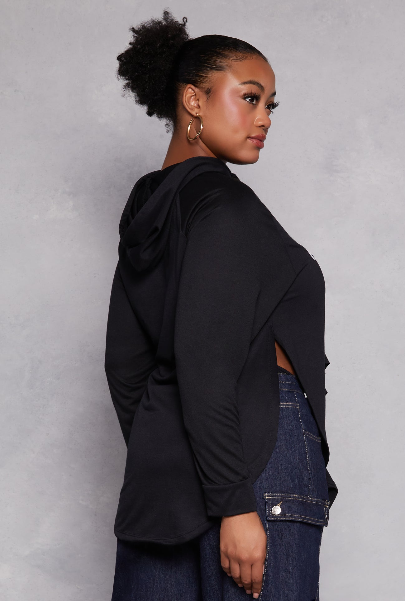 1912038348160001_003