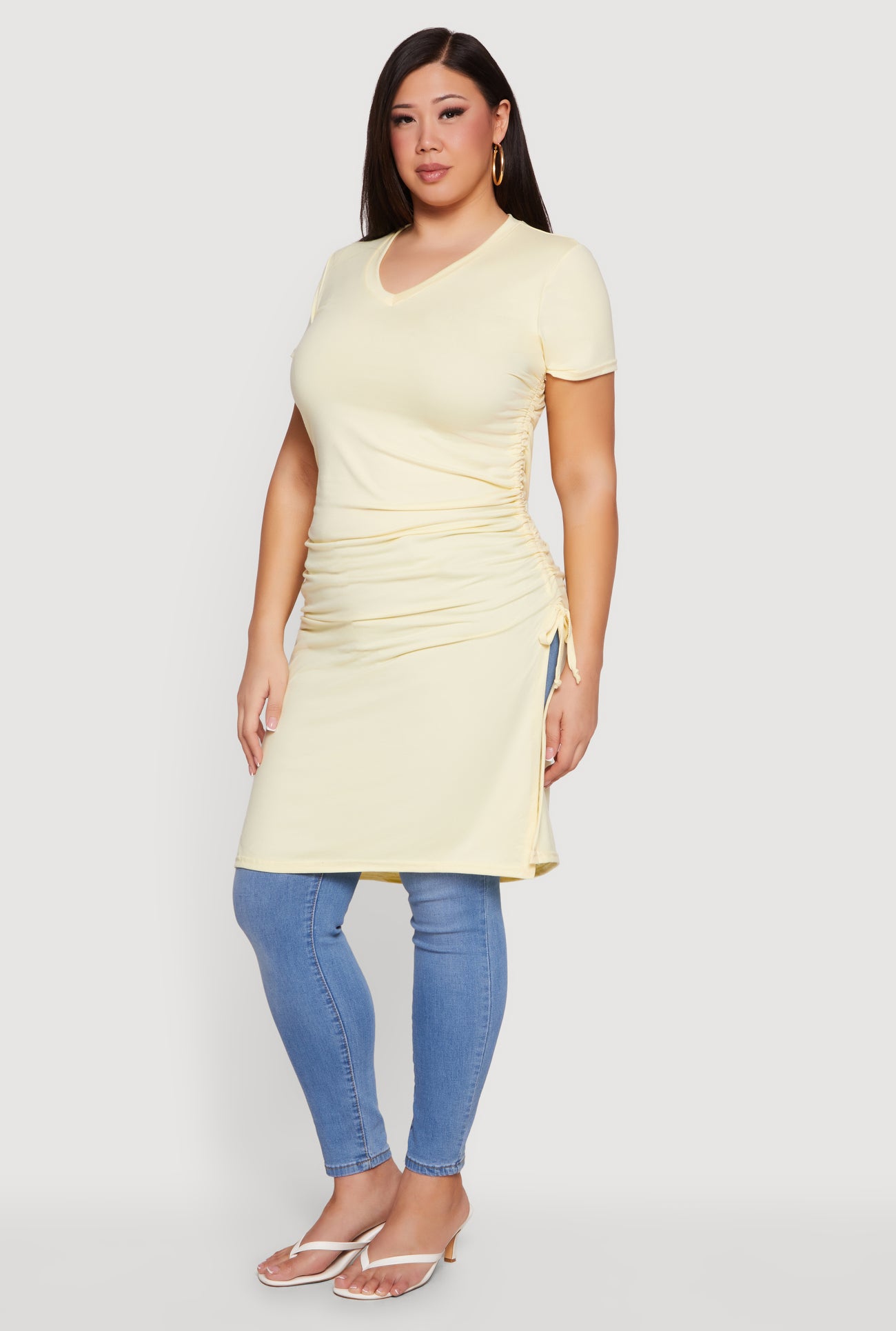 1915038340616070_003