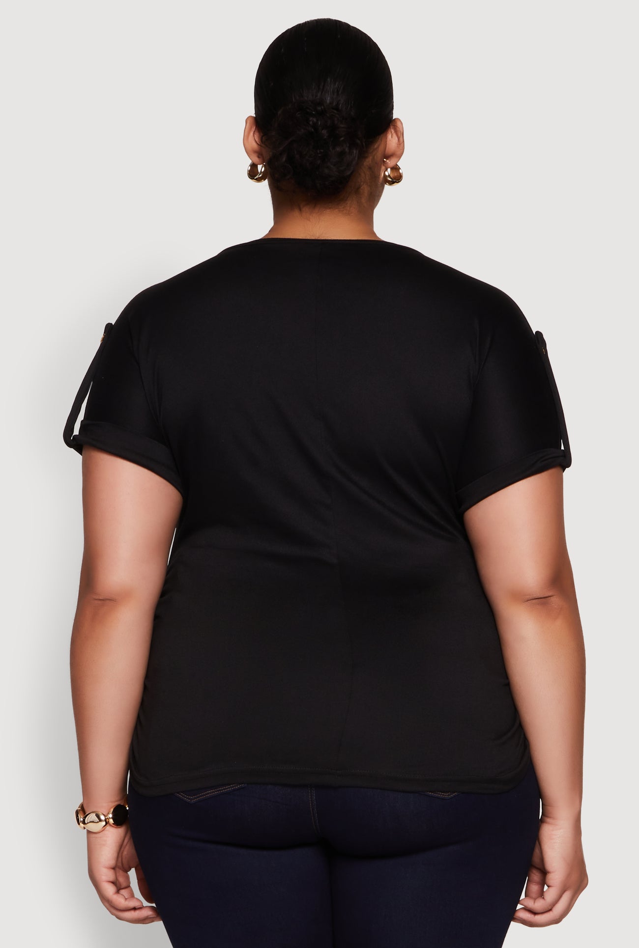 1915038342011001_006