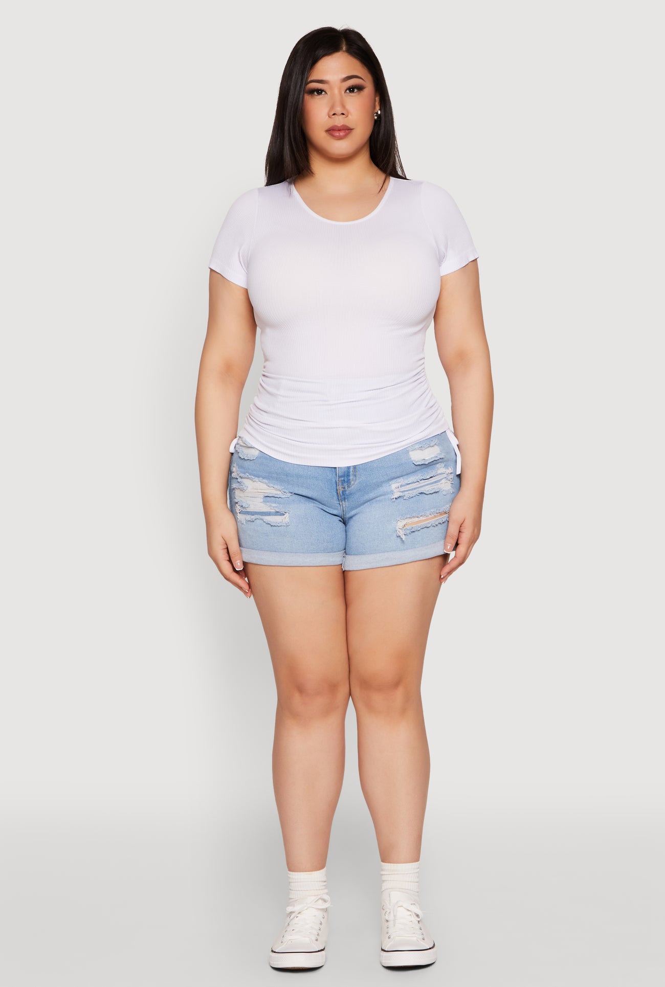 1915038344475010_001