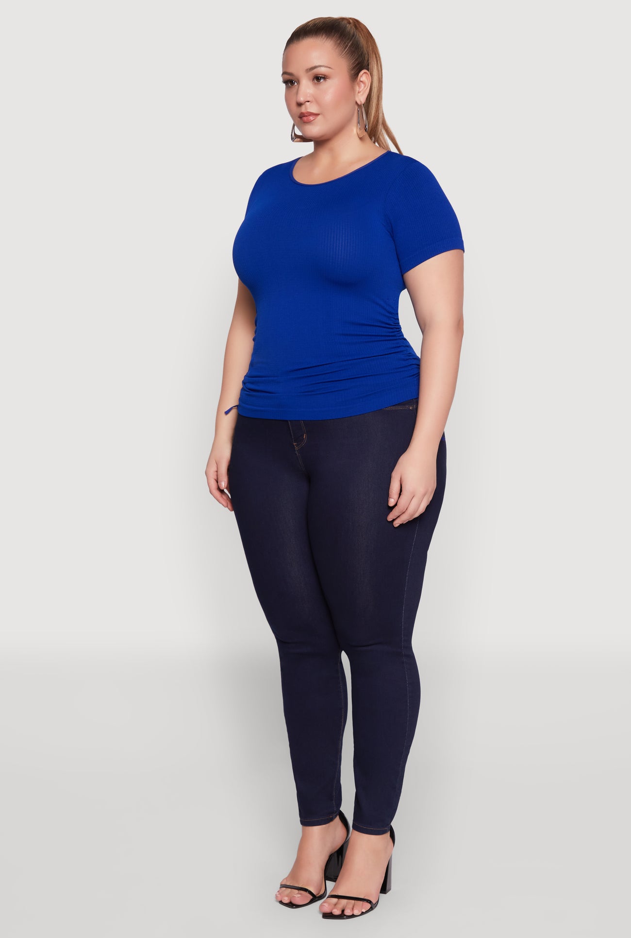 1915038344475340_005