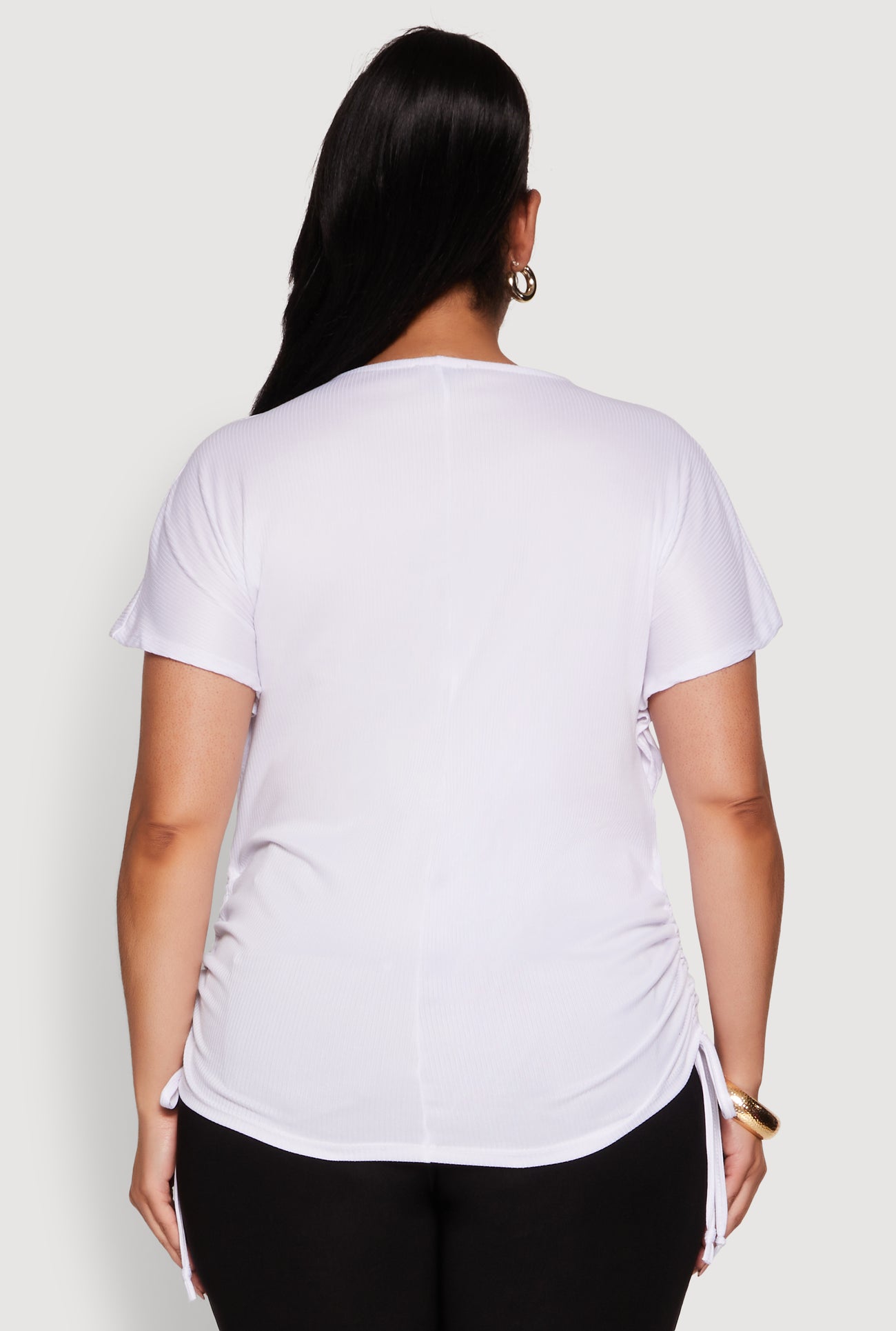 1915038347490010_006