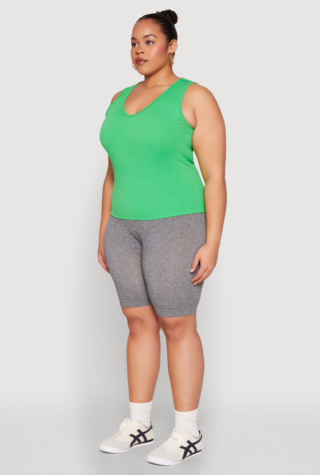 1916001441325030_005