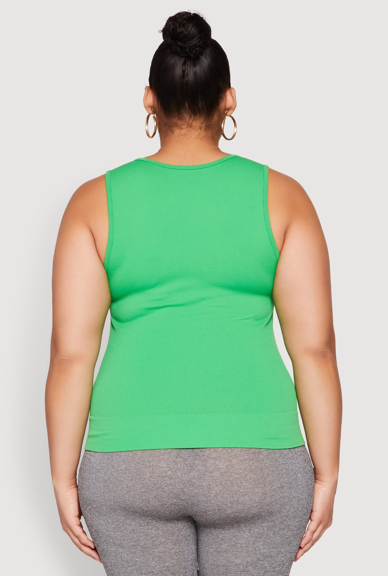 1916001441325030_006