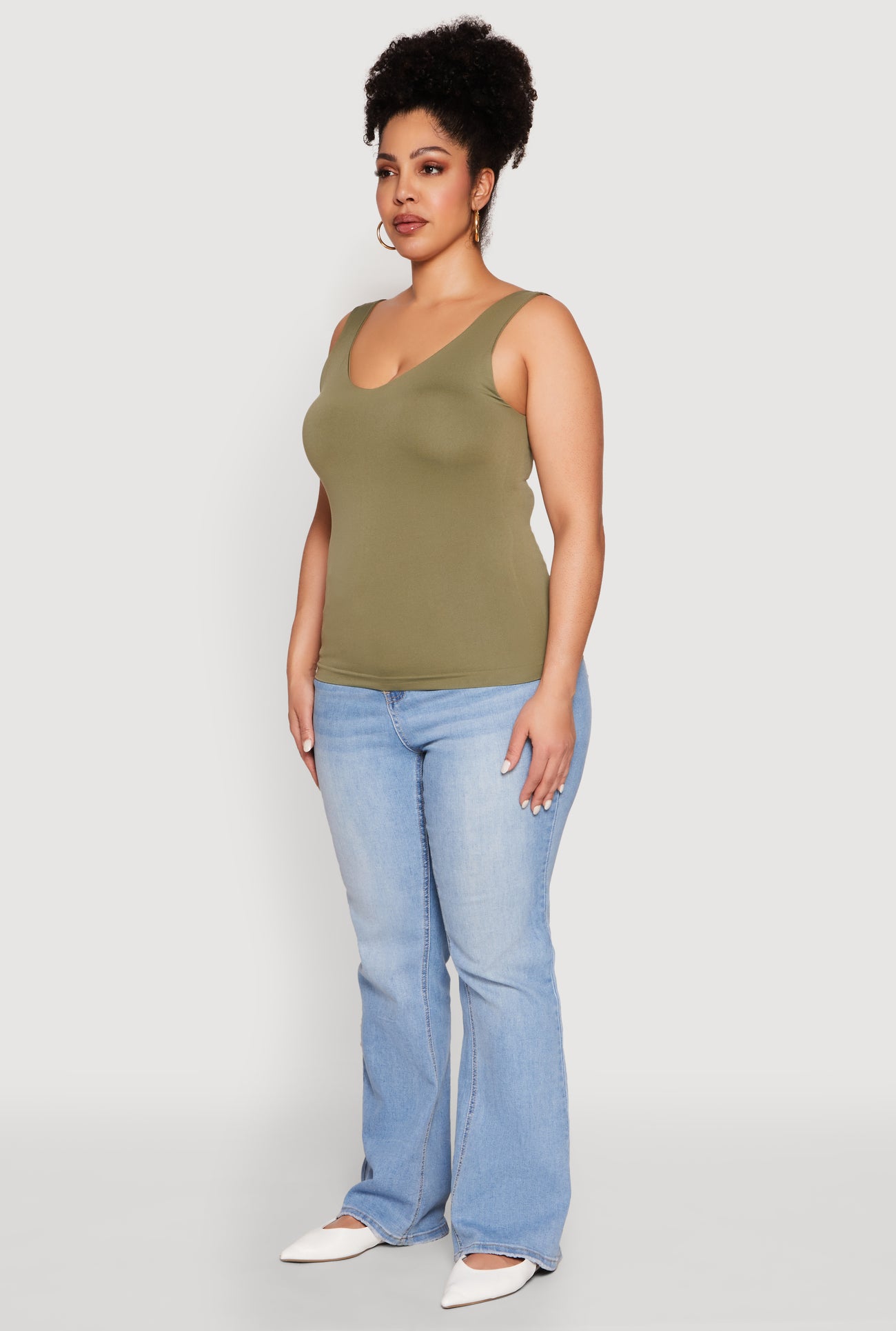 1916001442656032_005