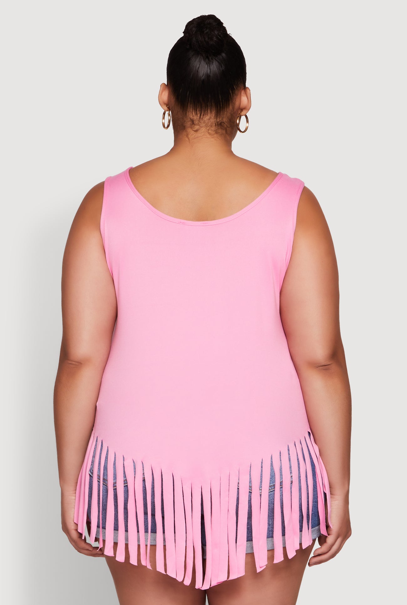 1916038342512065_006