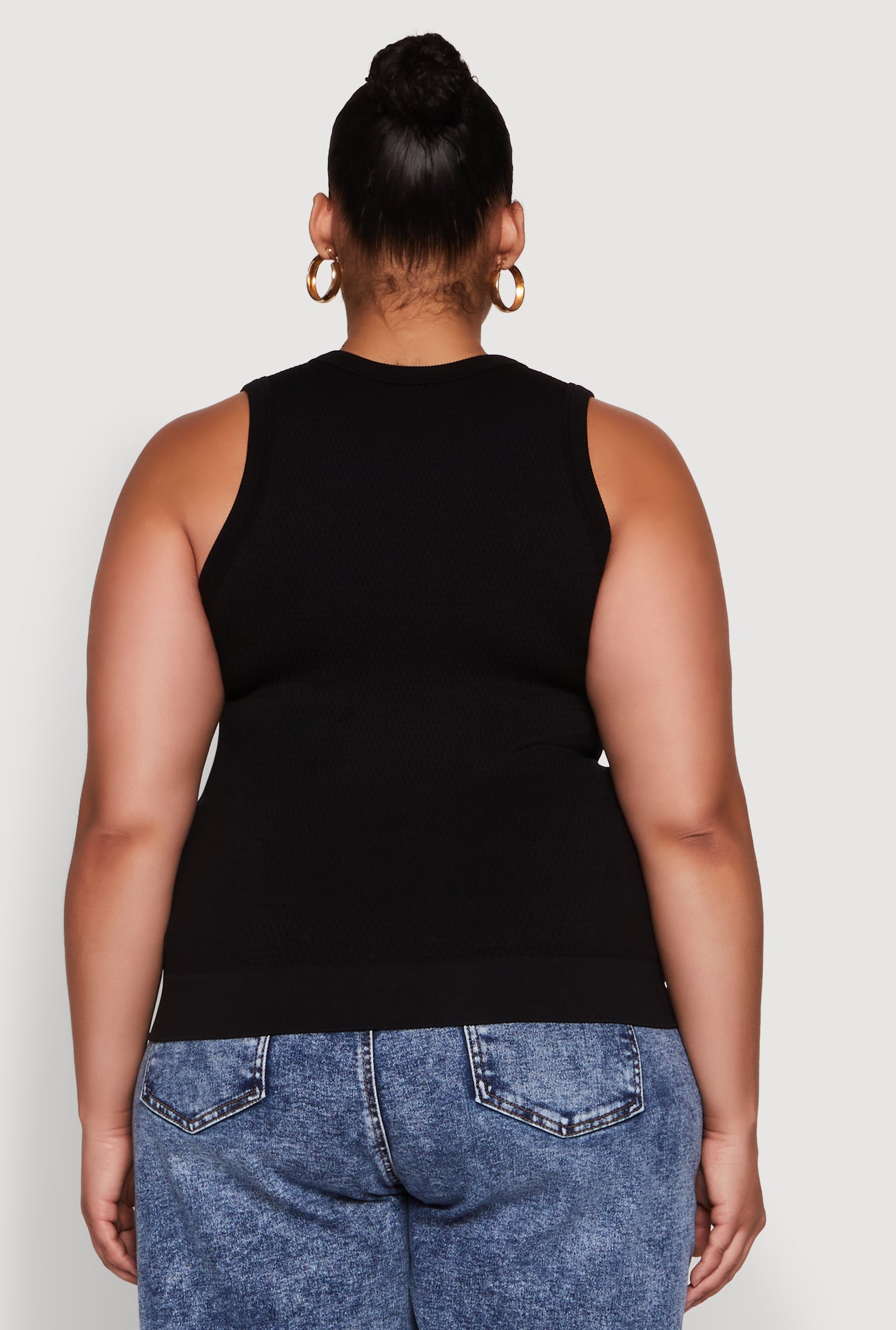 1916038344757001_006