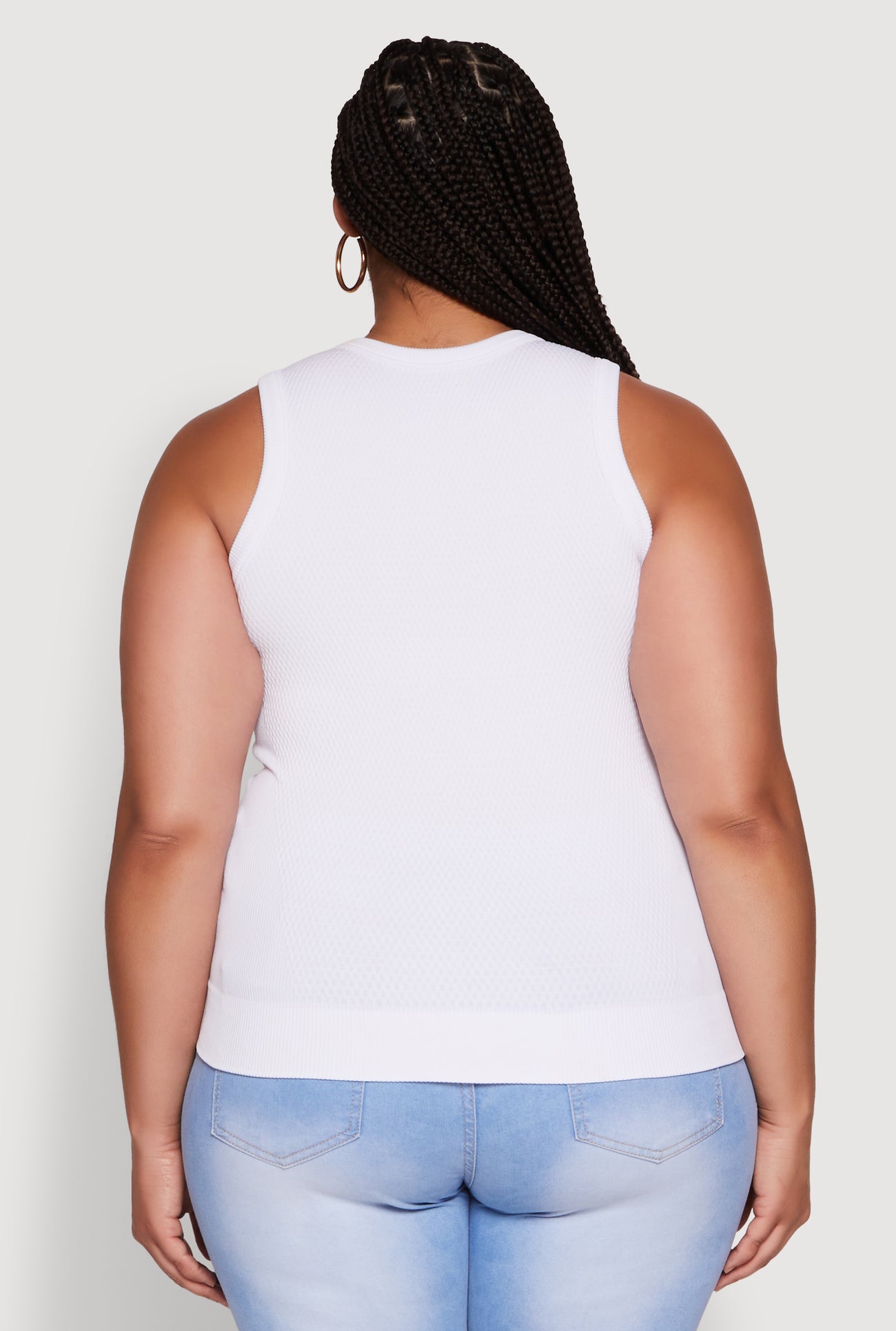 1916038344757010_006