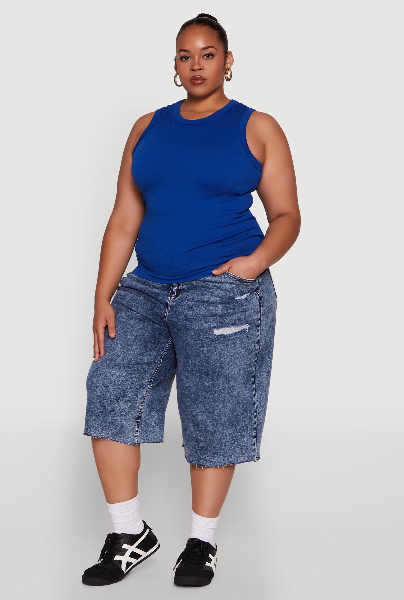 1916038344757340_003