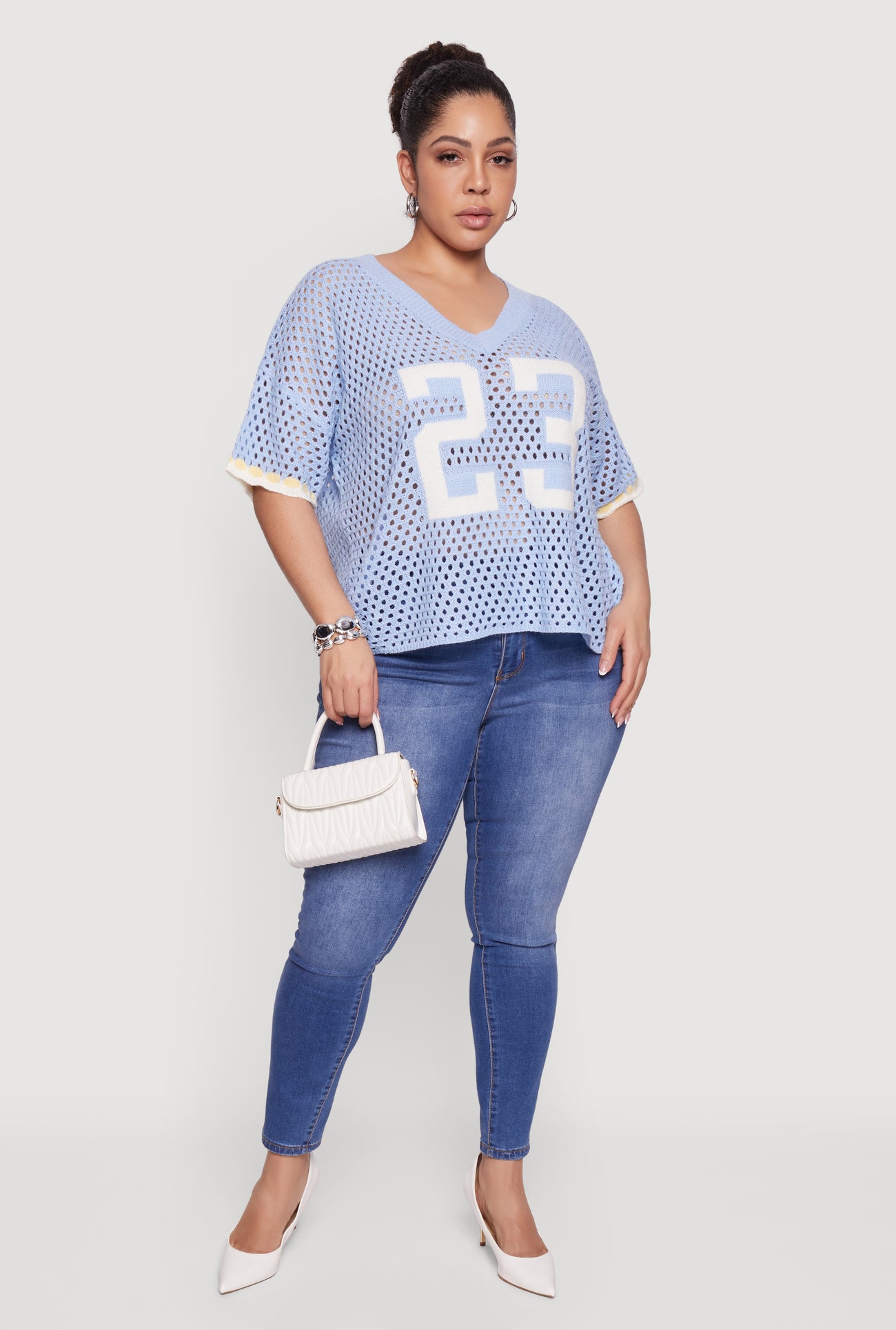 1926075391717040_001