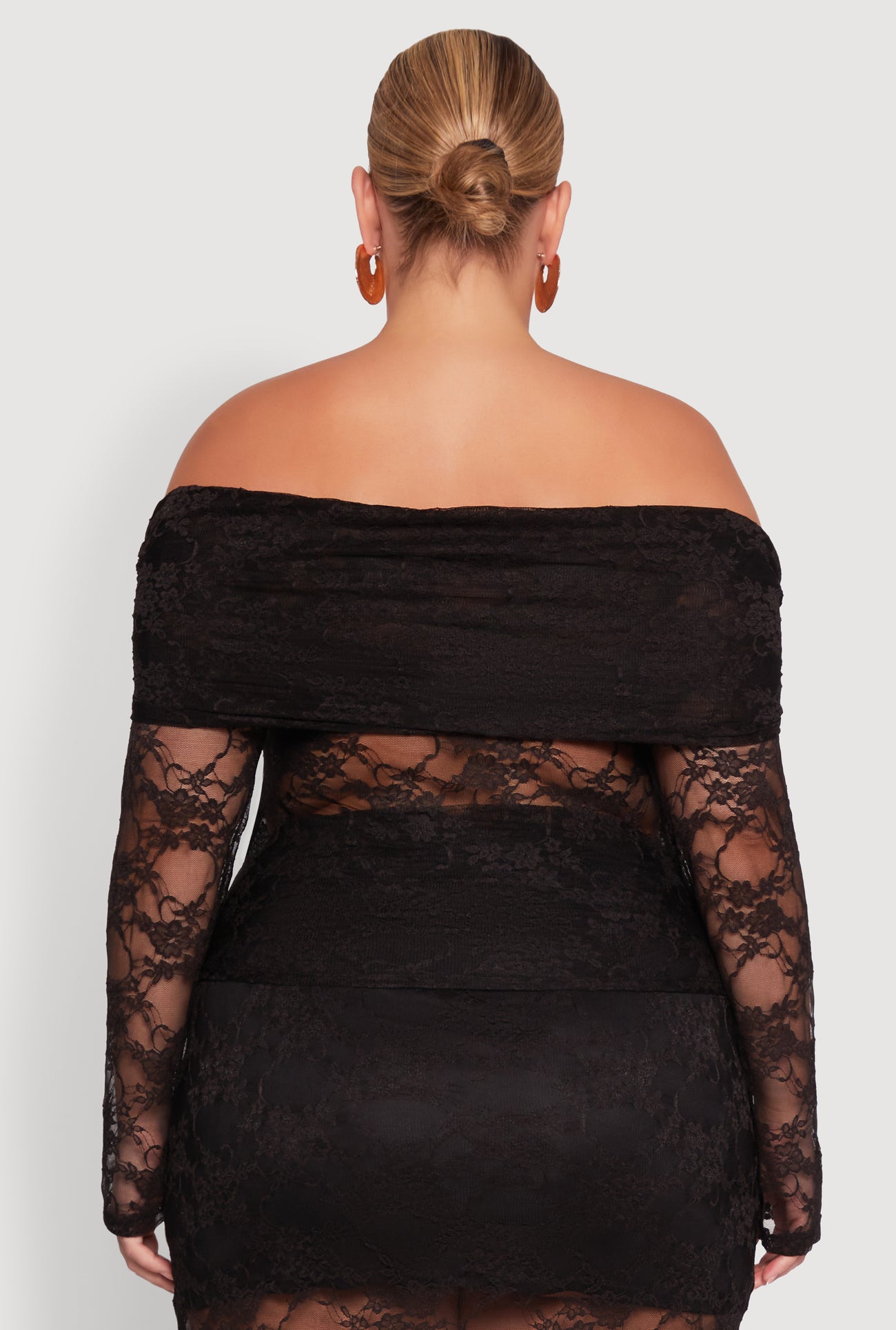 1927054215380001_006