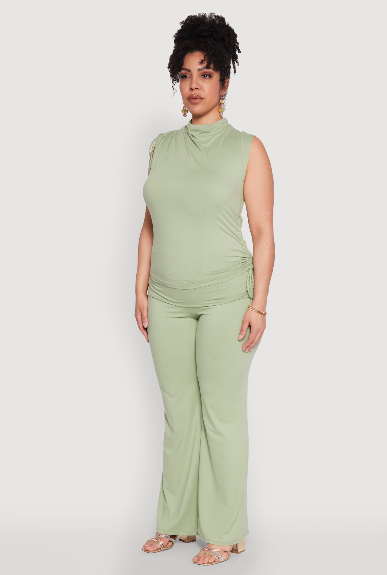 1927058750646034_005