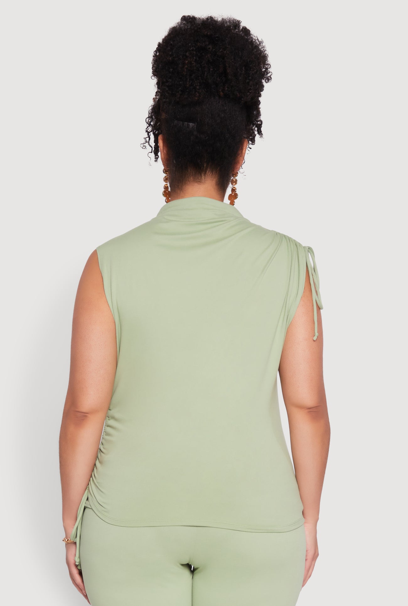 1927058750646034_006