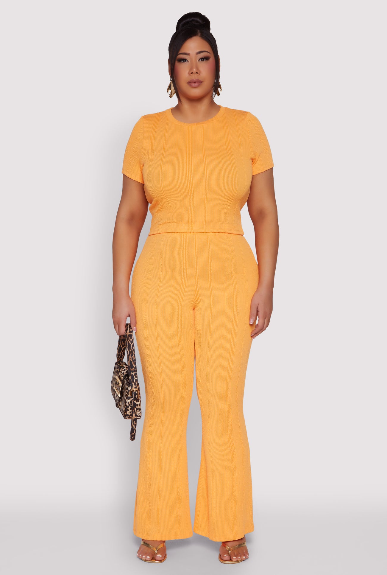 1927058754867080_002