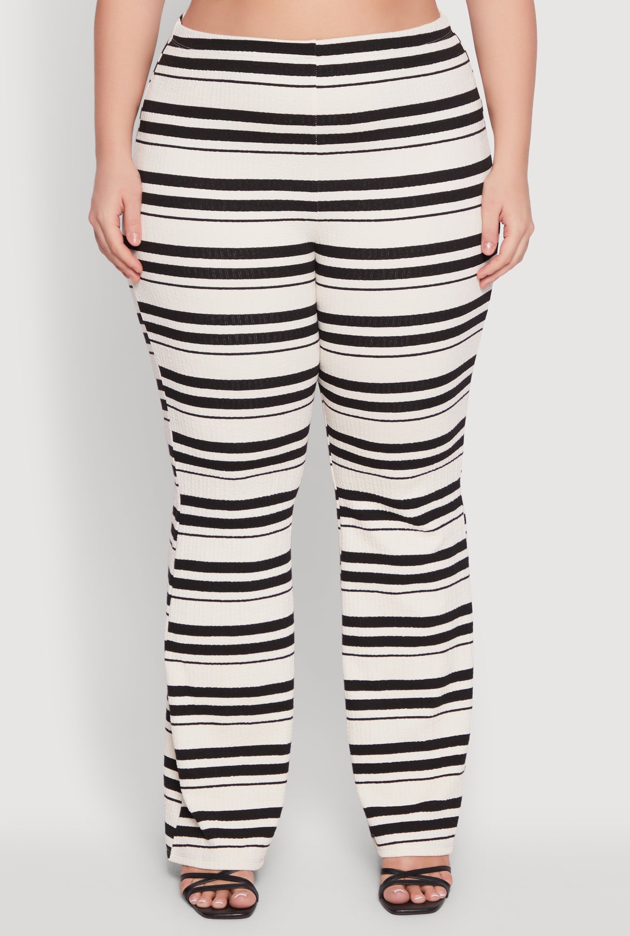 1927058755211015_003