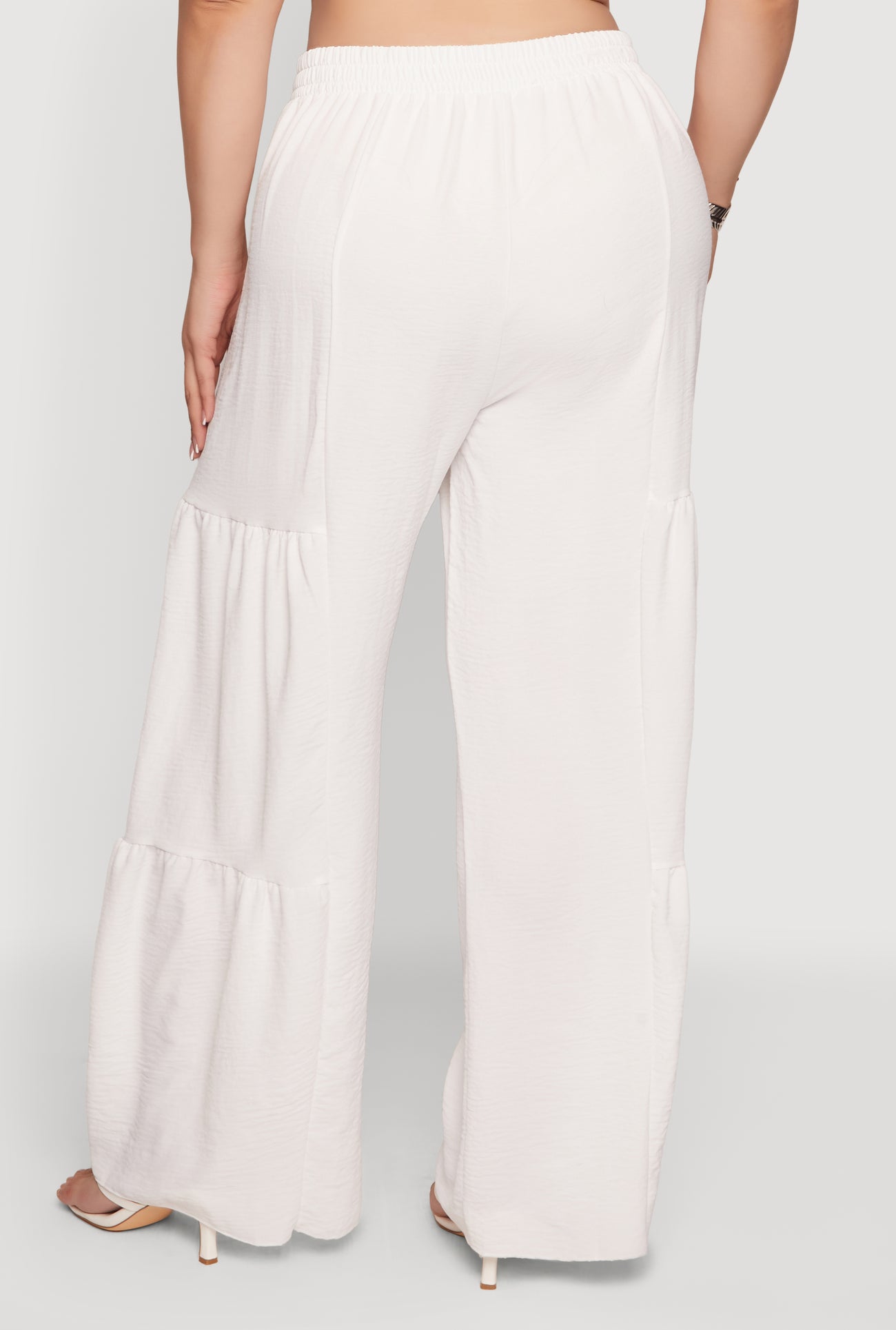 1927058757981010_005