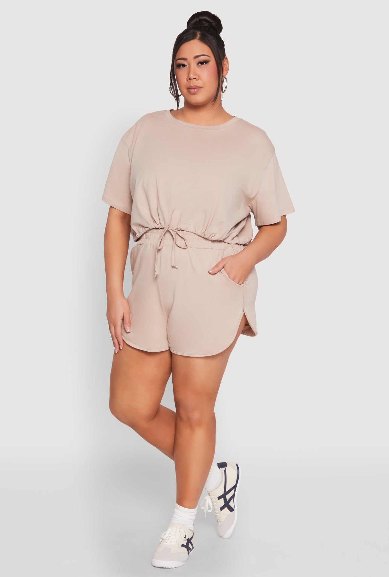 1927064724051312_002