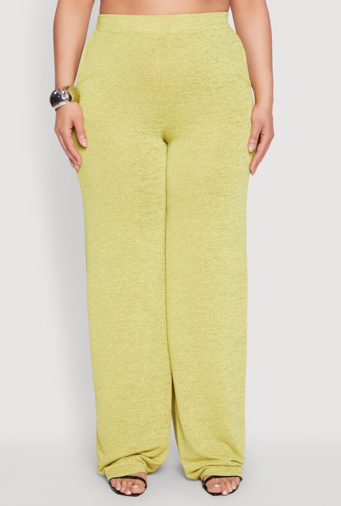 1927064727776070_003