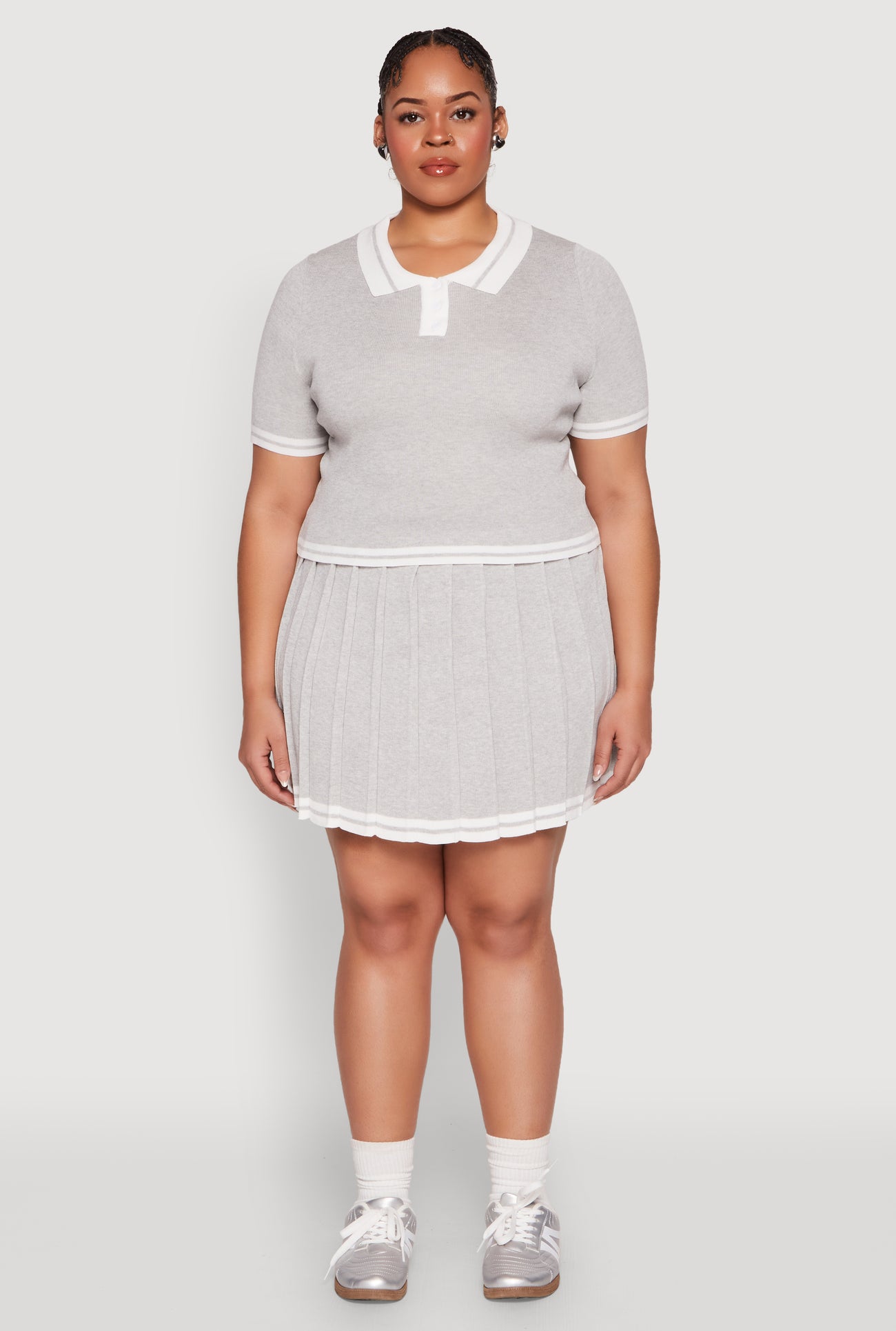 1927064729930004_003