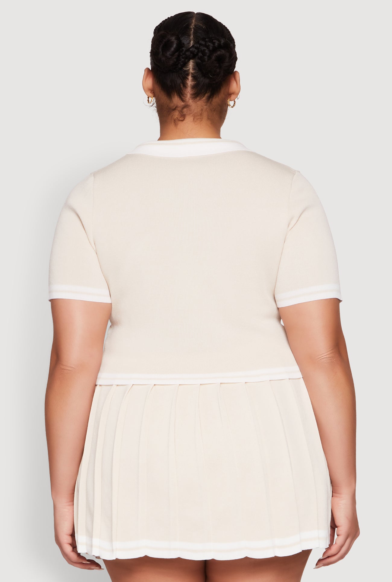 1927064729930016_006