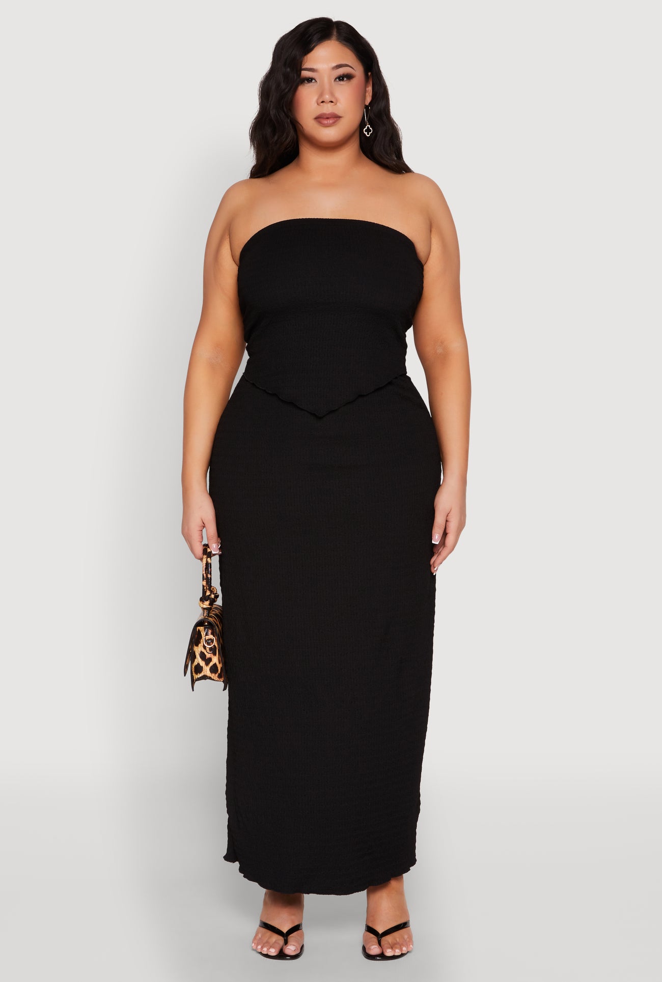 1927077133711001_002